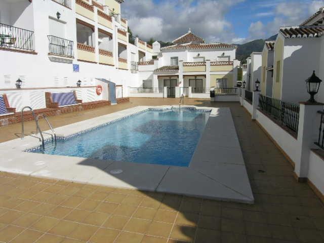 Nerja Paradise Rentals - Chimenea Apts Нерха Экстерьер фото